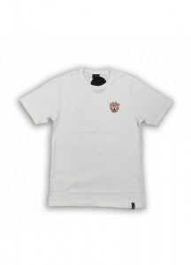 CAMISA-basica-marca-CHILD-BOTTOM-original-cor-branco-estilo-skate-sucata-brazil-maua-moda-skatista-streetwear-