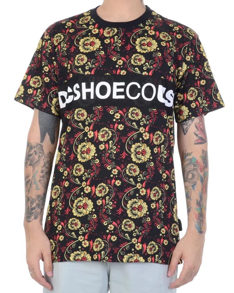 CAMISA-basica-marca-dc-original-estampa-floral-cor-preta-estilo-skate-sucata-brazil-maua-moda-skatista-streetwear-