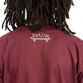 CAMISA-basica-marca-narina-estampa-no-peito-pixacao-pixo-cor-VINHO-estilo-skate-sucata-brazil-maua-moda-skatista-streetwear-2