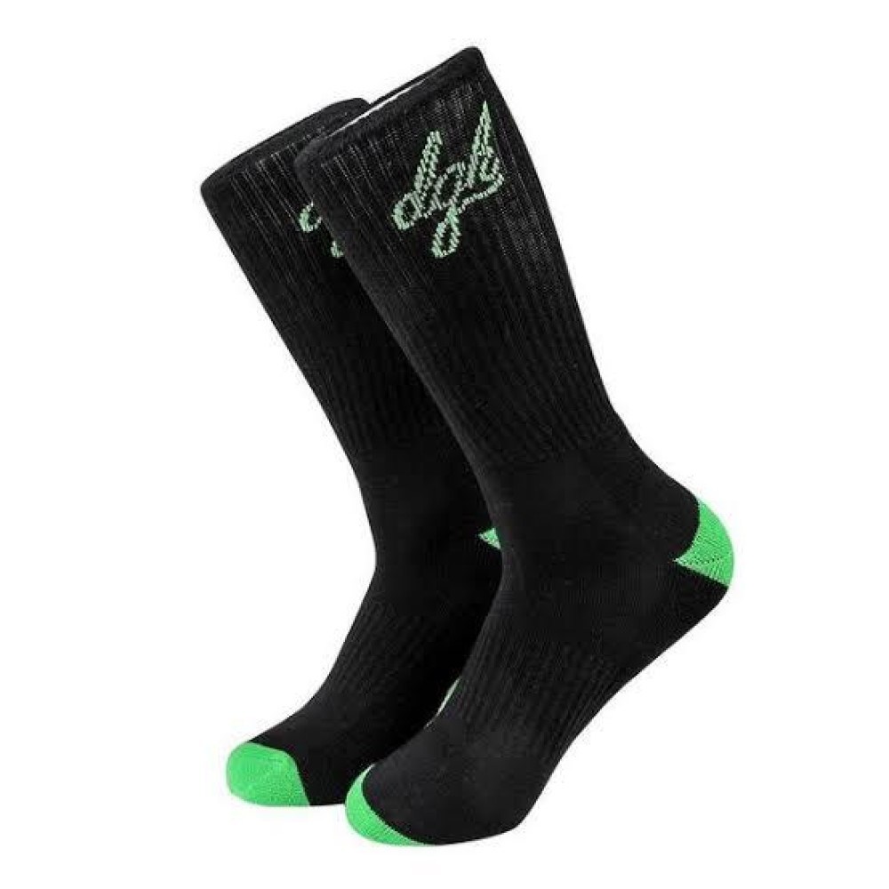 MEIA-CANO-LONGO-MARCA-DGK-LOUD-CREW-SOCKS-preto-BLACK-estilo-skate-sucata-brazil-maua-moda-skatista-streetwear